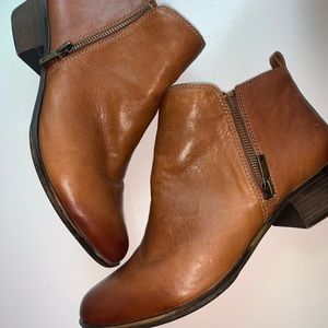 Ankle boots. Brown. Lucky brand.